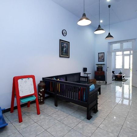 Hotel Reddoorz Near Stasiun Lawang Exterior foto